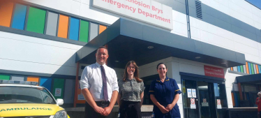 Gareth Davies MS and ED staff at Glan Clwyd Hospital.